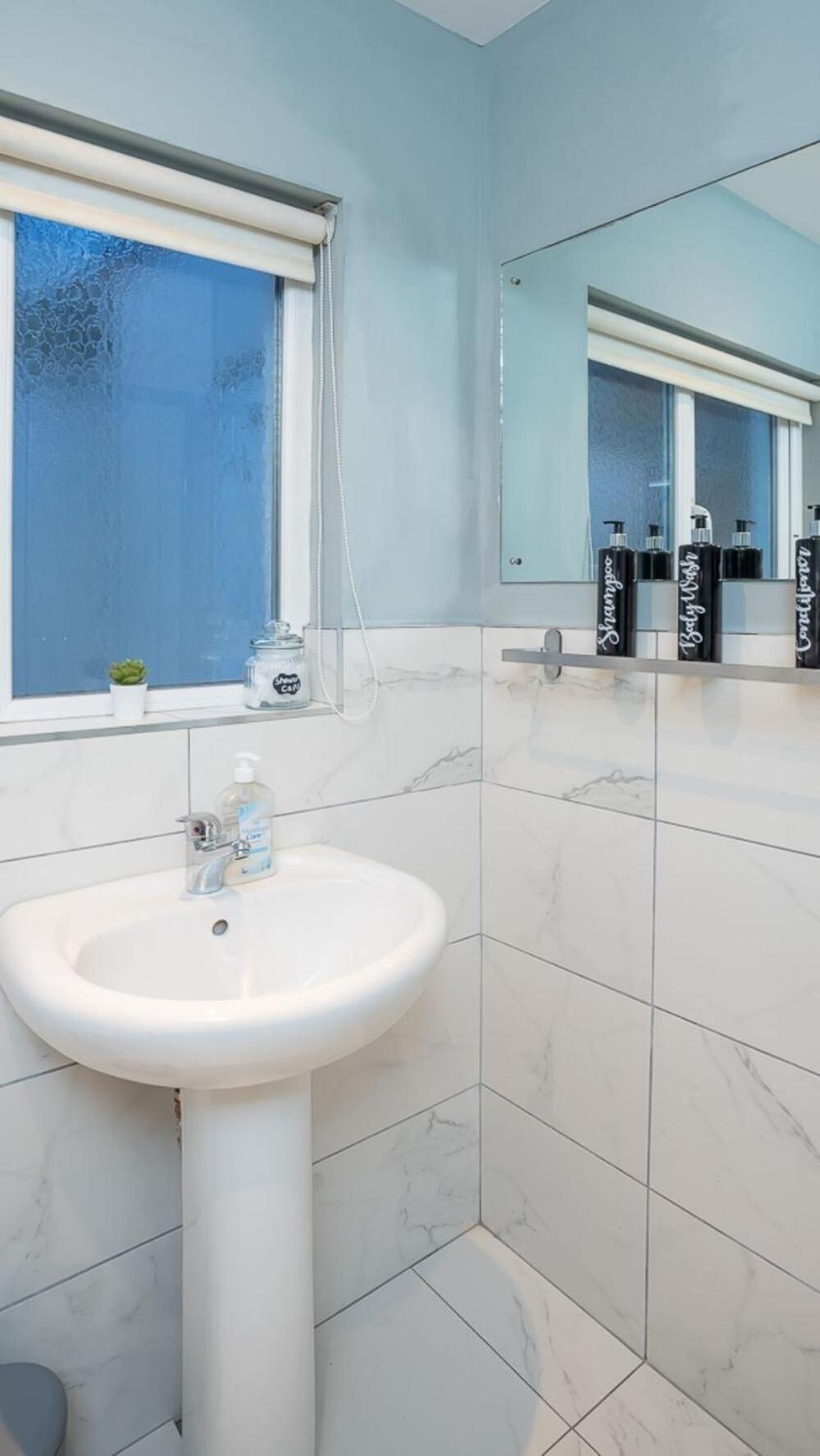 1 Bdr Apartment At Queens Uni By Belfast City Breaks Extérieur photo