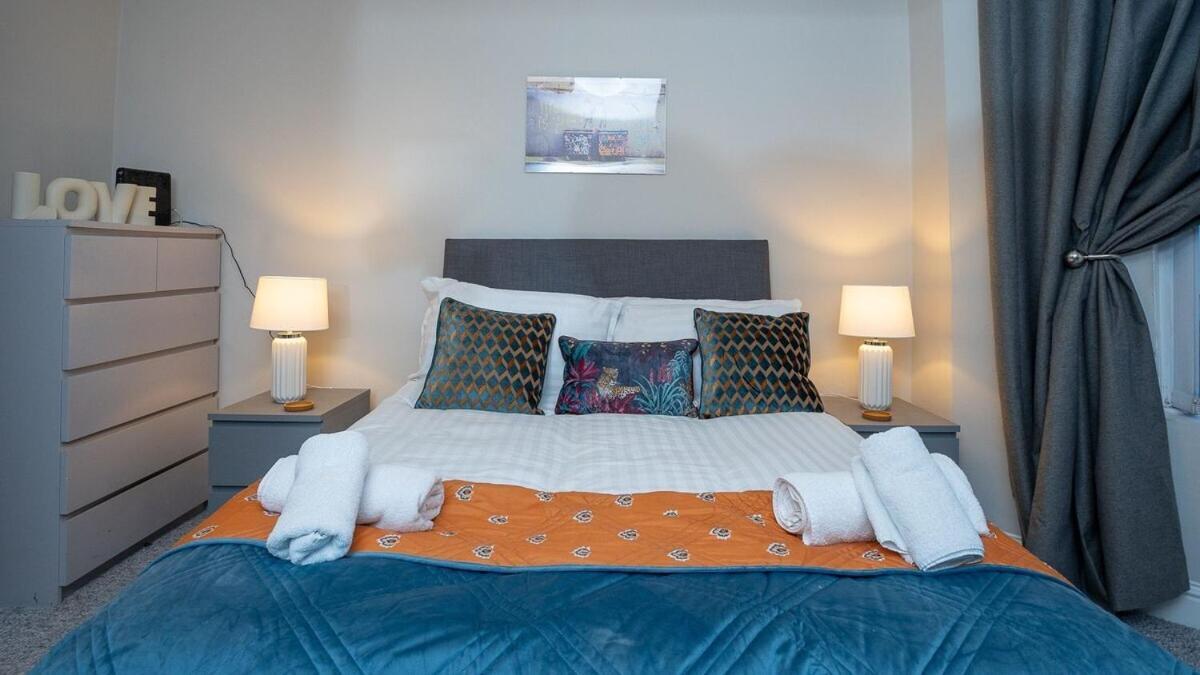 1 Bdr Apartment At Queens Uni By Belfast City Breaks Chambre photo